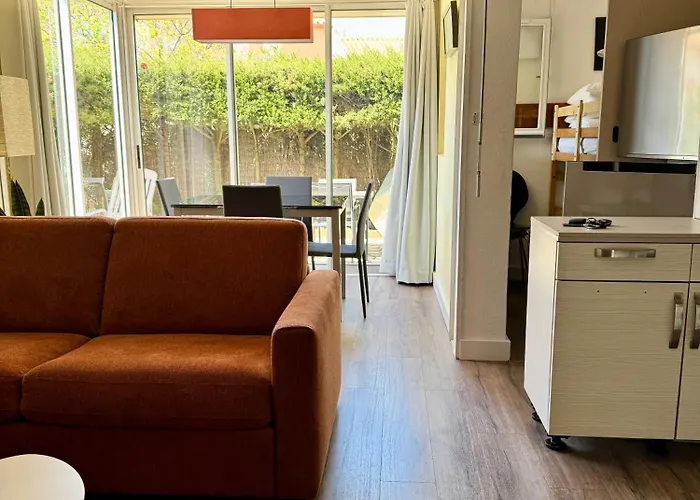 L'ocre Du Sud - 6 Pers - Histoire De Cles Apartman Agde